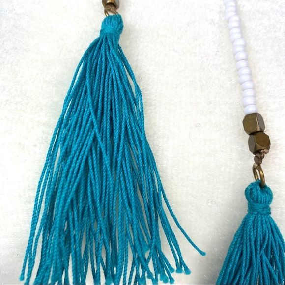 White seed bead with aqua tassel wrap necklace - Picture 11 of 15